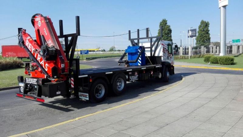 ALQUILER DE CAMIÓN CON HIDROGRÚA 25 TONELAMETROS CHASIS C/BALANCÍN (EQ25)